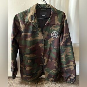 Vans Torrey windbreaker jacket (Camo) In excellent condition.